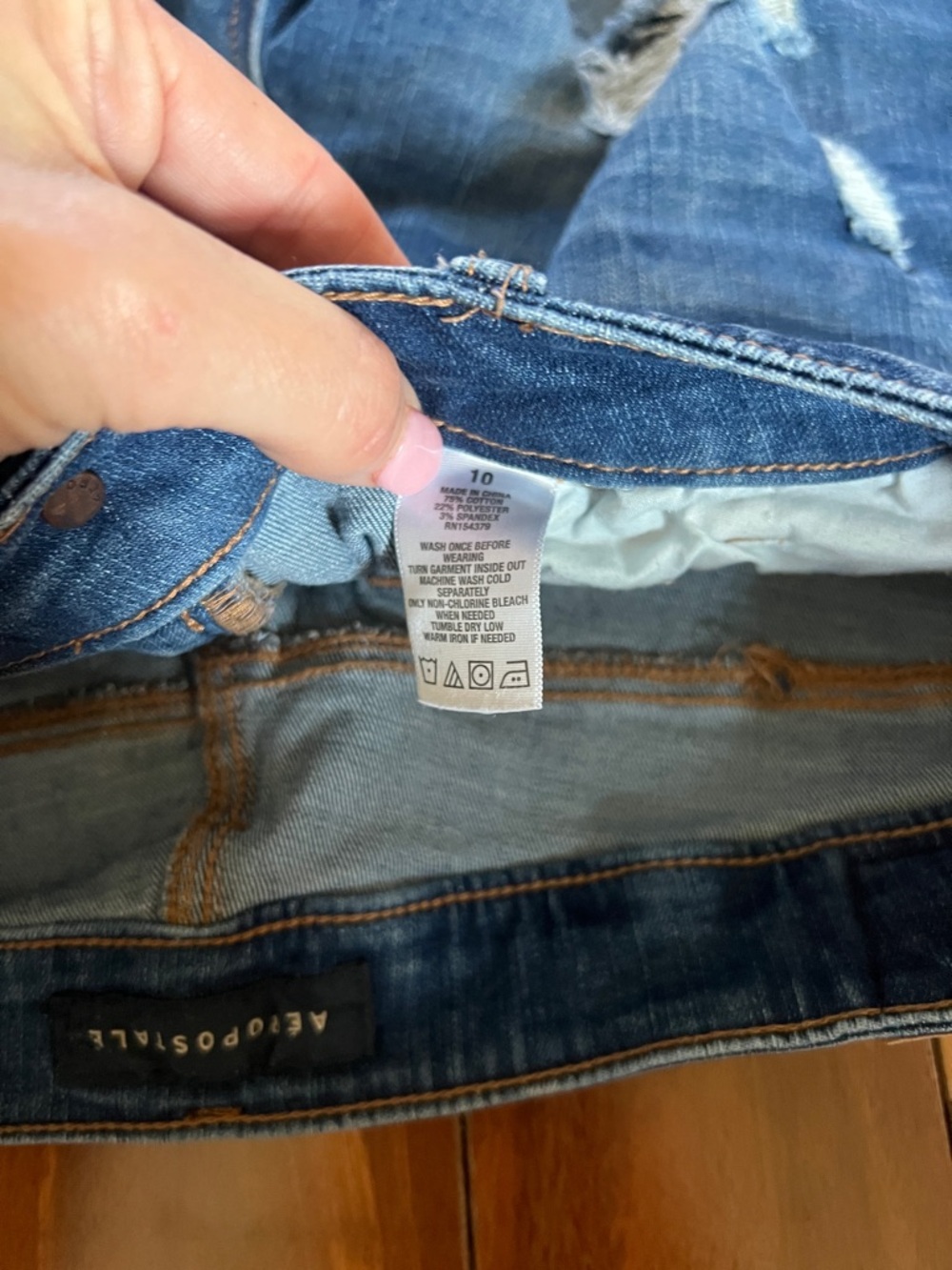 Aeropostale Distressed Dark Blue Denim Shorts - Picture 3 of 4